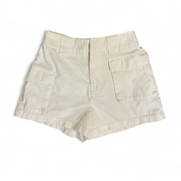 TNA WHITE CARGO SHORTS - Picture 1 of 6